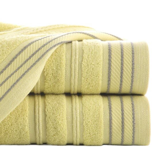 Ręcznik z bordiurą przetykaną błyszczącą nicią - 70 x 140 cm - żółty